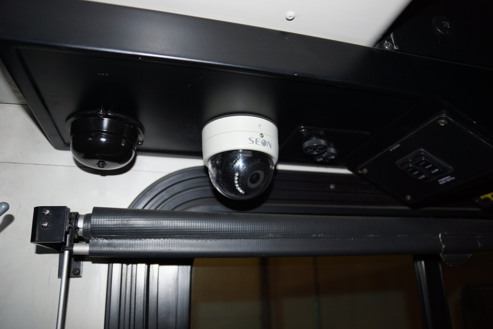 Onboard video cameras mounted inside a transit vehicle
